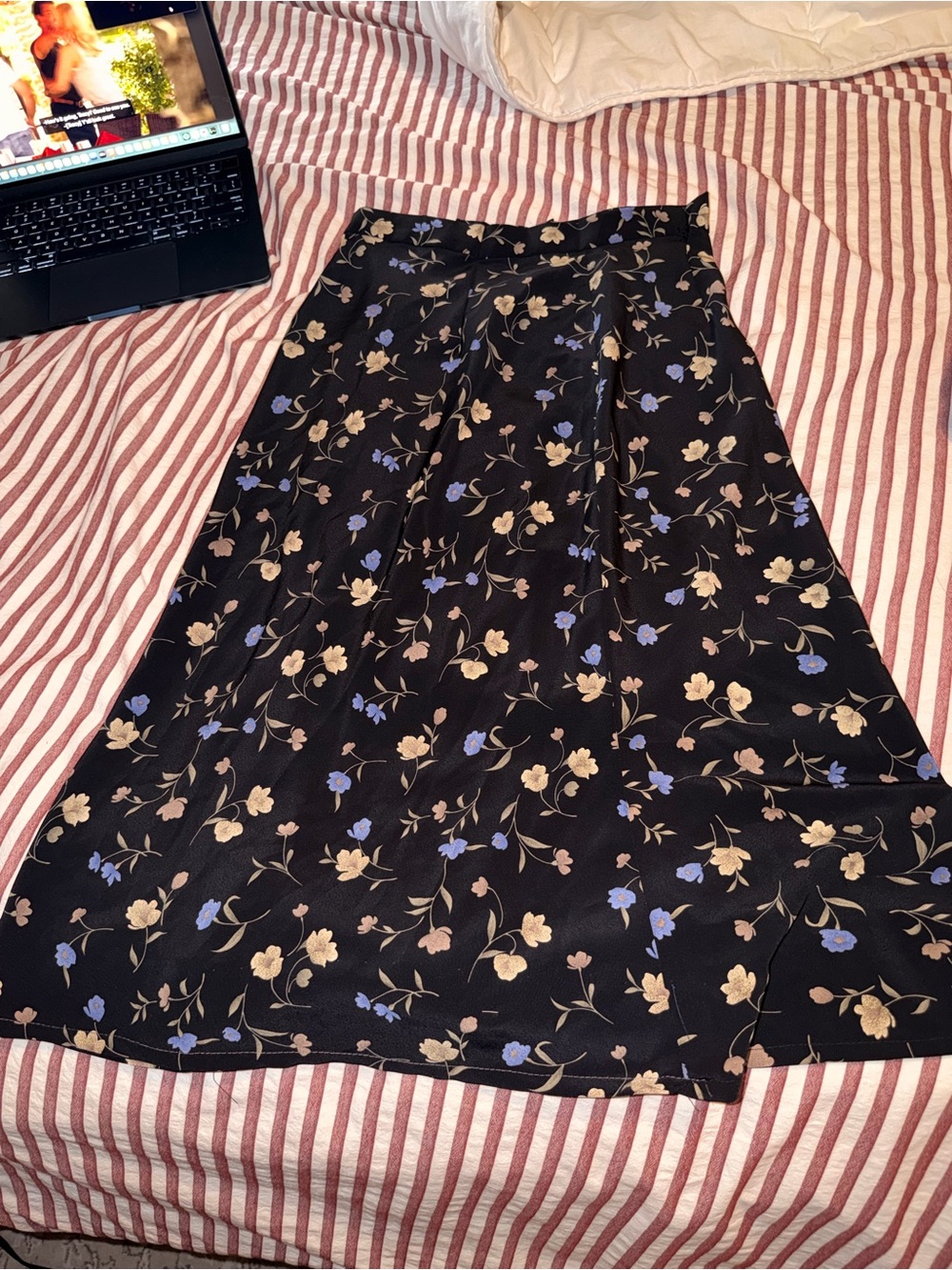 Vintage 90s Whimsigoth Ditsy Floral Midi Skirt Grunge Black Yellow A-line Boho